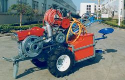 Walking tractor with Spray