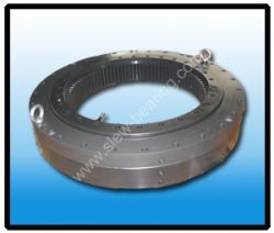 CCS Three row slewing bearing