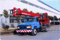 Truck Crane GT10