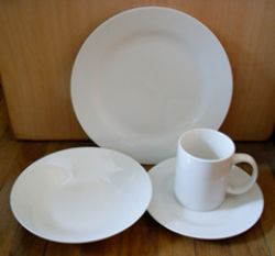 16pcs White Porcelain Dinner Set