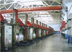 Hydraulic tire curing press