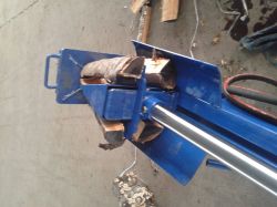 self-power log splitter