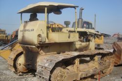 Used Caterpillar bulldozer D6D