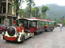 electric sightseeing train