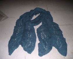 Knitting scarf