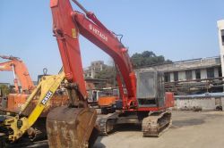 used Hitachi Excavator EX200