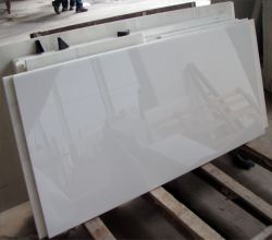 Pure White Marmoglass Slab With High Glossiness