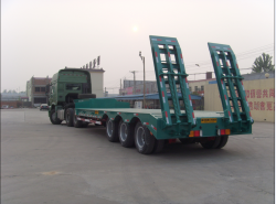 Low flat trailer