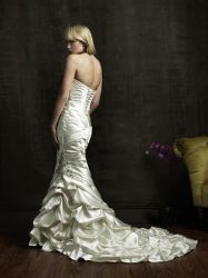 wedding dress 2012