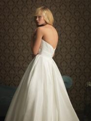 Sweep/Brush Train Ivory Taffeta wedding dresses