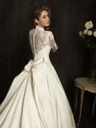 Elegant simple beaded white lace wedding dress    