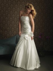 Beaded Embroidery Dress,strapless  Wedding Dress