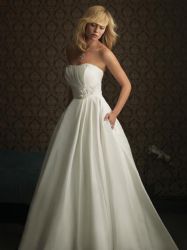 Sweep/brush Train Ivory Taffeta Wedding Dresses