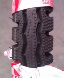 Motorcycle Tyre Heavy Pattern 275-17,300-17,300-18