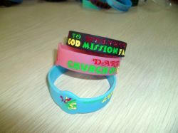 Custom Texts & Logo Silicone Wristband 