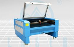 Specialized Acrylic/wood Laser Cutting Machine