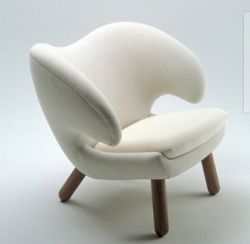 Finn Juhl Pelikan Chair