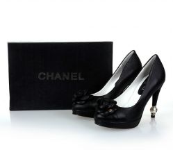 Ladies Brand shoes, heels, Wholesale Price