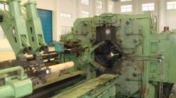 Radial forging machine